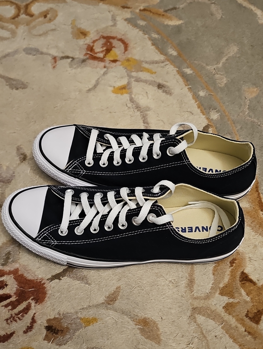 Converse Black Canvas Low-Top Sneakers M10 W12 - Picture 4 of 8